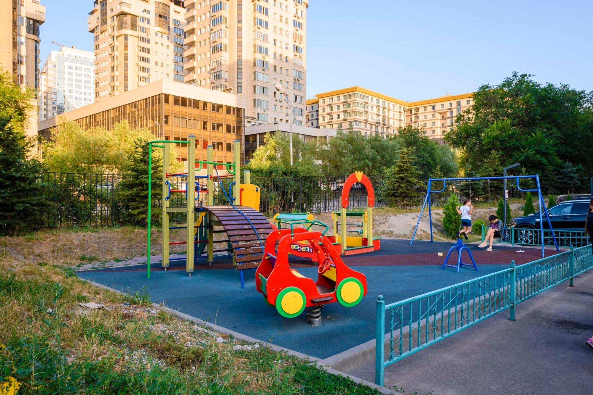 Бизнес И Отдых Almaty Ngoại thất bức ảnh